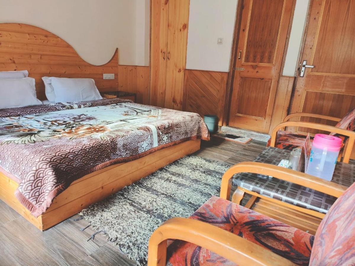 Hotel Hadimba Regency ! Free 4 Wheeler Parking ! Mountain View Rooms ! Near Mall Road Manali Exterior photo